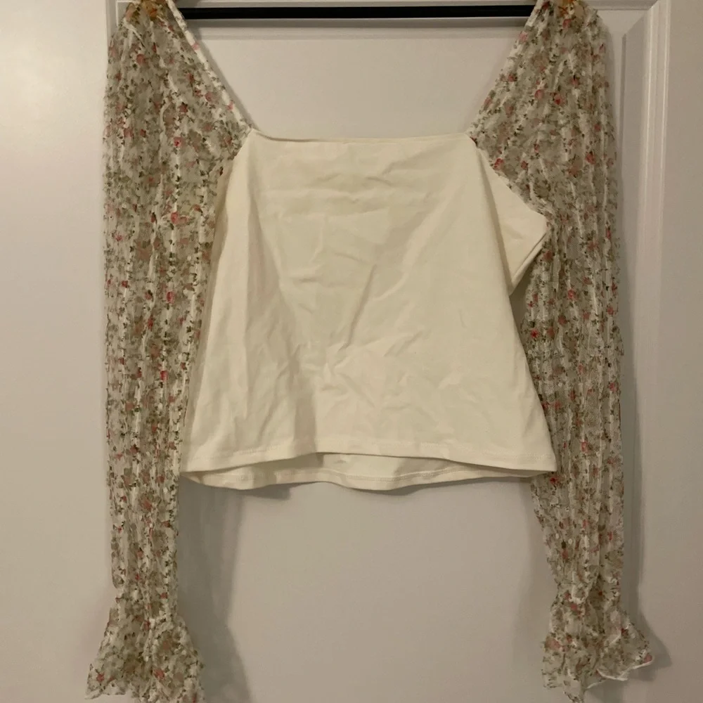 NWT Free People Intimately Gimme Butterflies Cream Floral Sheer Sleeve Blouse